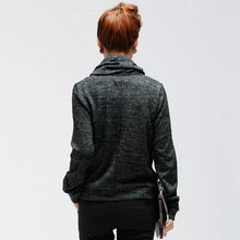 红蜻蜓2012秋冬新品 复古堆堆领毛衣重塑韩系修身新时尚